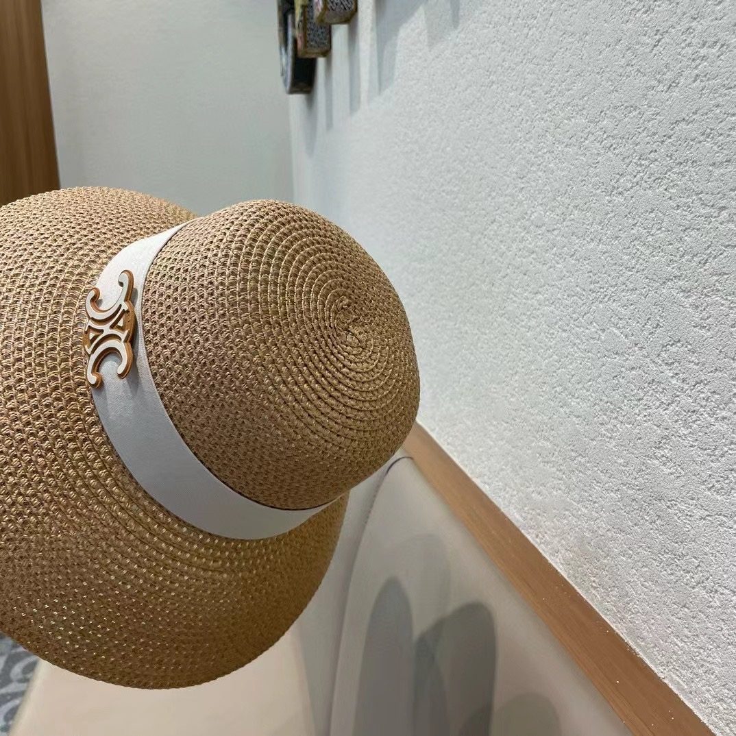 celine赛琳新款镂空草帽，可折叠，轻盈百搭，头围57cm