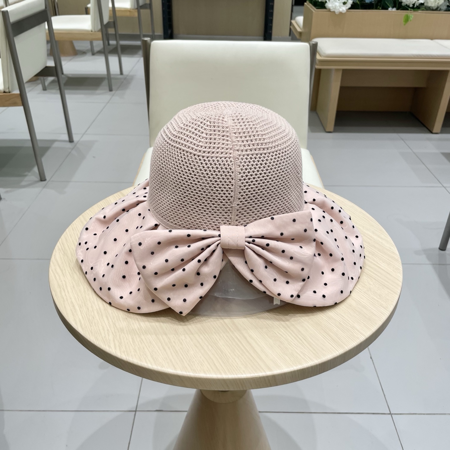  Chanel香奈儿春夏新款时尚波点大沿遮阳女渔夫帽度假遮脸防晒帽户外休闲太阳帽