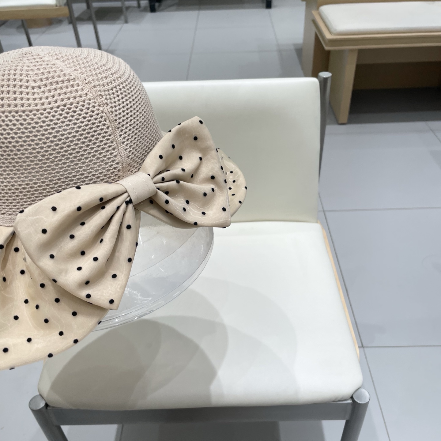  Chanel香奈儿春夏新款时尚波点大沿遮阳女渔夫帽度假遮脸防晒帽户外休闲太阳帽