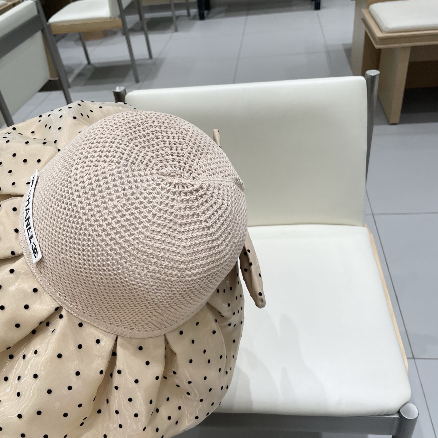  Chanel香奈儿春夏新款时尚波点大沿遮阳女渔夫帽度假遮脸防晒帽户外休闲太阳帽