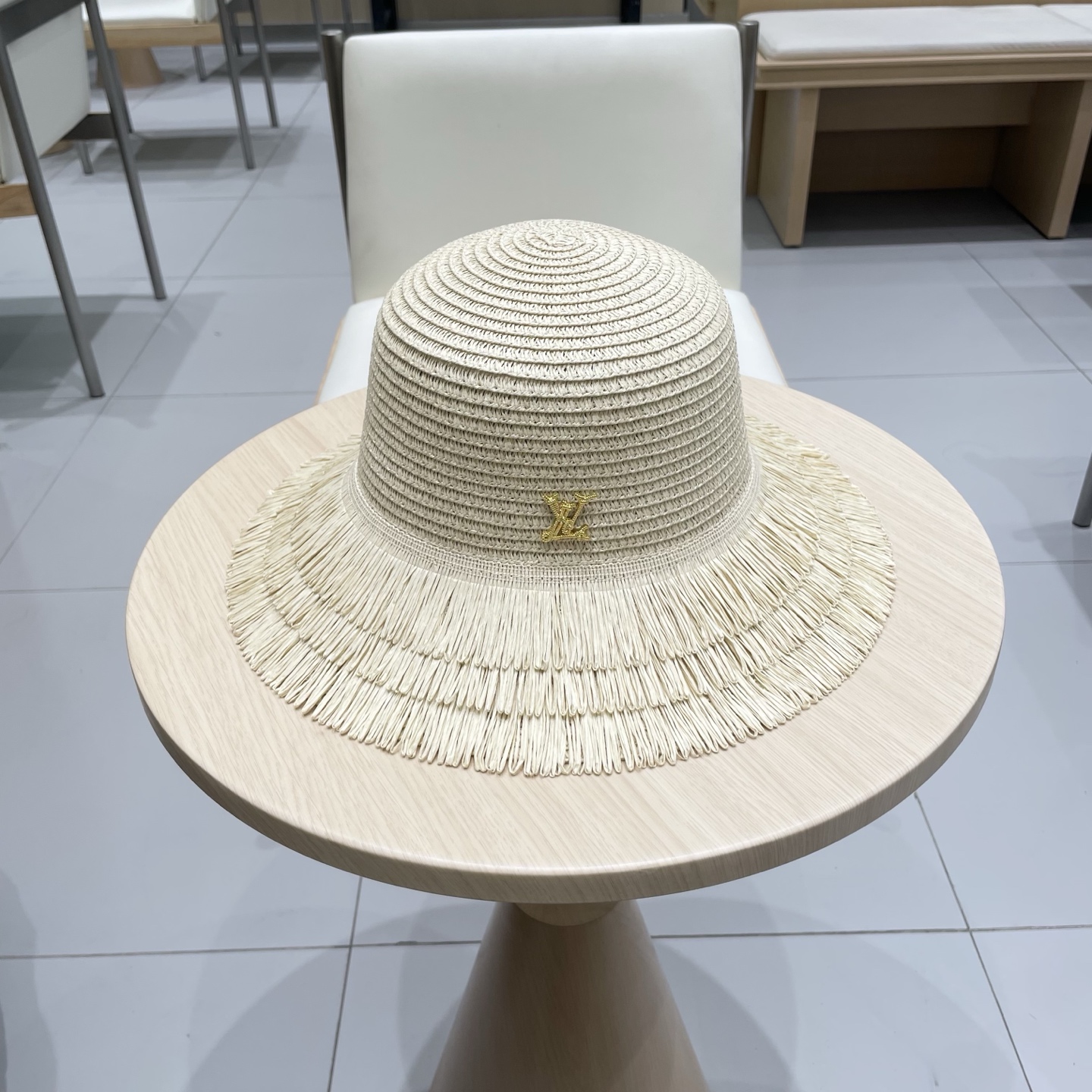  lv路易威登网红毛边流苏草帽优雅大檐海边度假遮阳盆帽休闲夏女