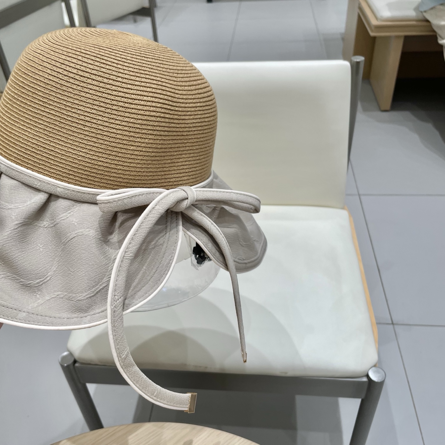  GUCCI古奇夏季防晒遮阳帽百搭大檐镂空出行时尚太阳帽蝴蝶结户外旅游沙滩帽