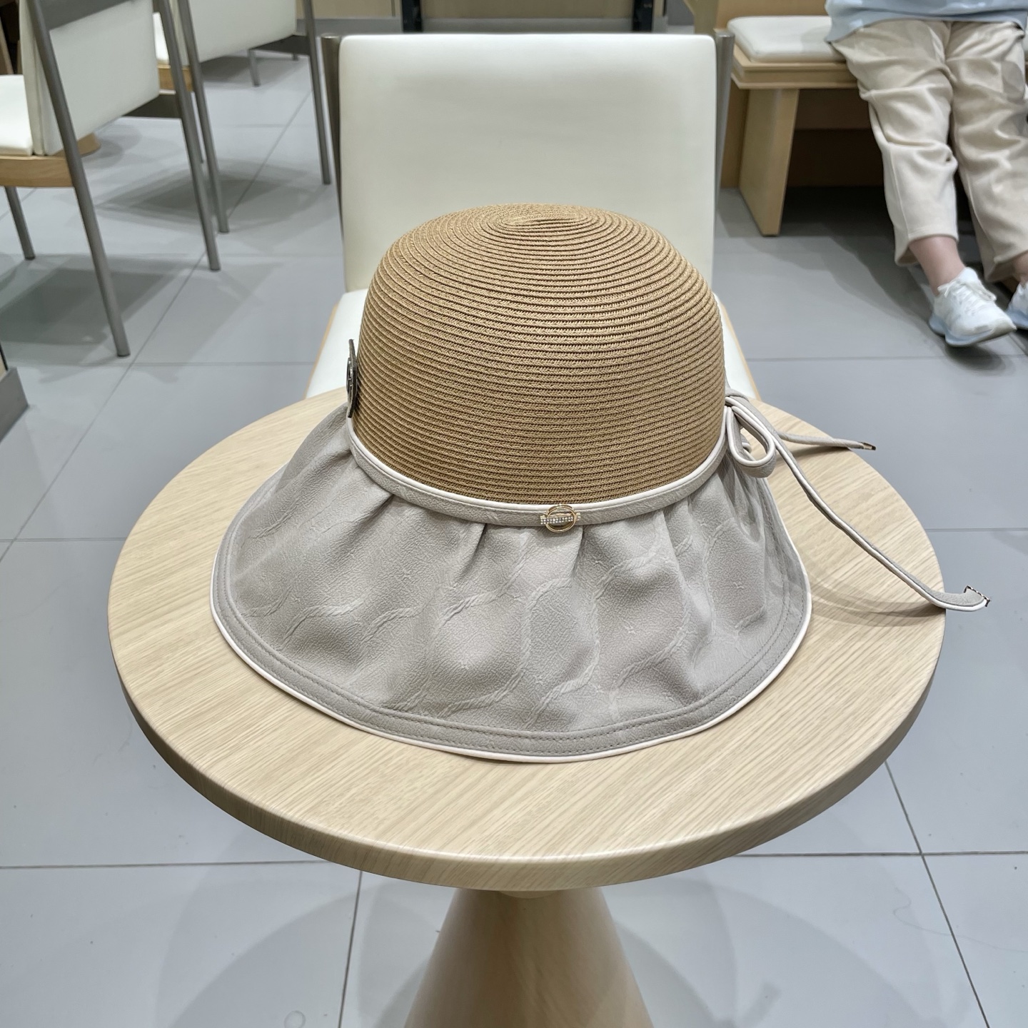  GUCCI古奇夏季防晒遮阳帽百搭大檐镂空出行时尚太阳帽蝴蝶结户外旅游沙滩帽