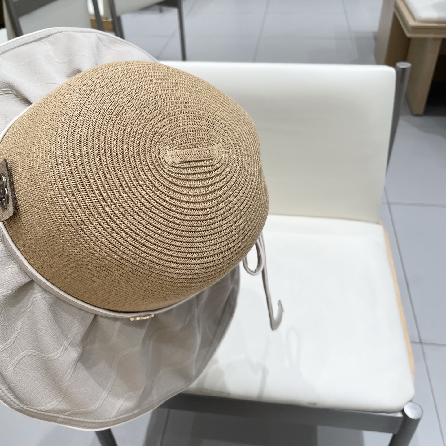  GUCCI古奇夏季防晒遮阳帽百搭大檐镂空出行时尚太阳帽蝴蝶结户外旅游沙滩帽