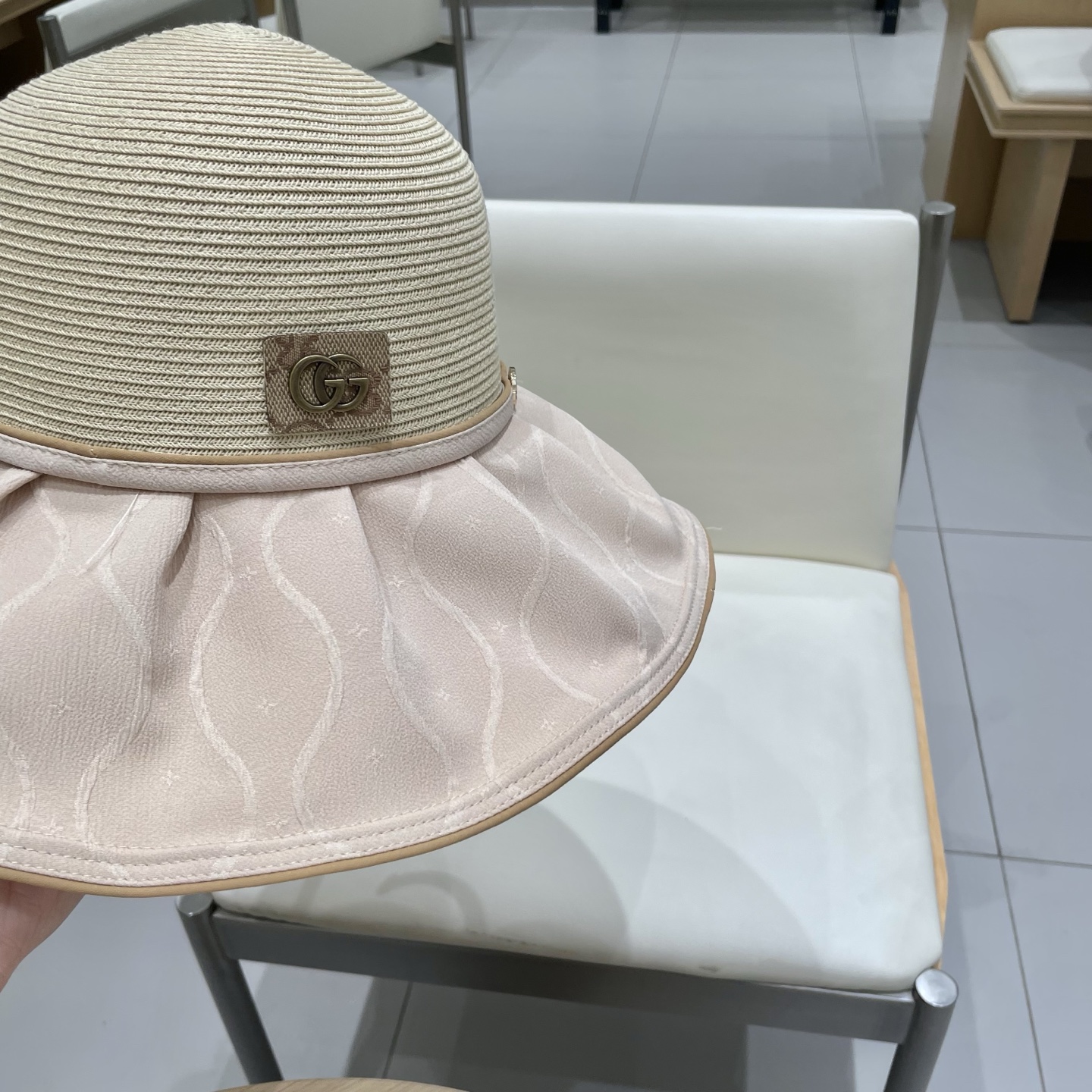  GUCCI古奇夏季防晒遮阳帽百搭大檐镂空出行时尚太阳帽蝴蝶结户外旅游沙滩帽