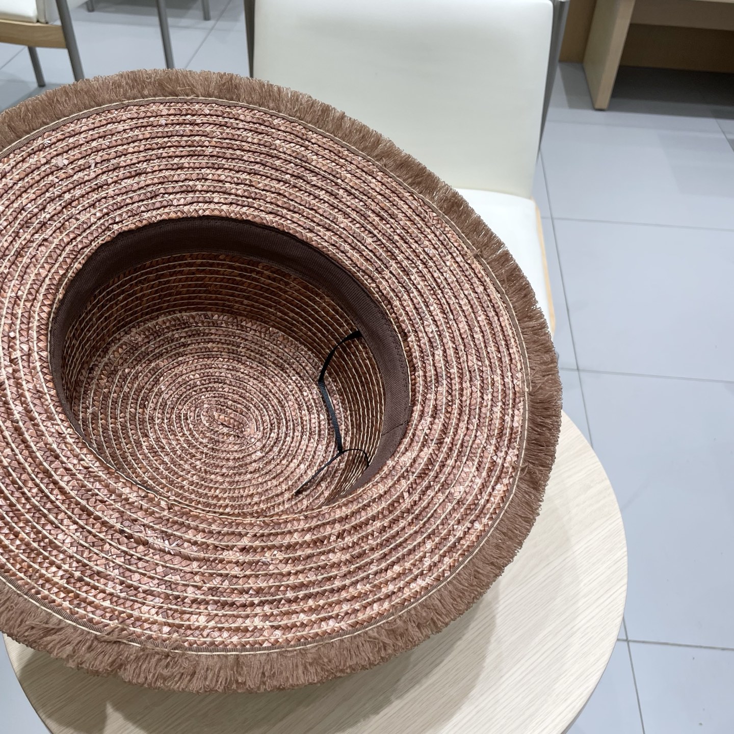 新款Chanel香奈儿草帽，高端定制缎面zhidi蝴蝶结平顶礼帽，日本支持制作，高端缎面织带蝴蝶结，遮阳