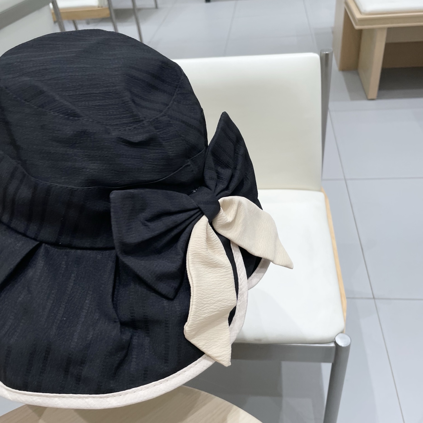 Chanel香奈儿遮阳帽女春夏新款大蝴蝶结旅游度假帽子优雅可折叠遮脸防晒渔夫帽