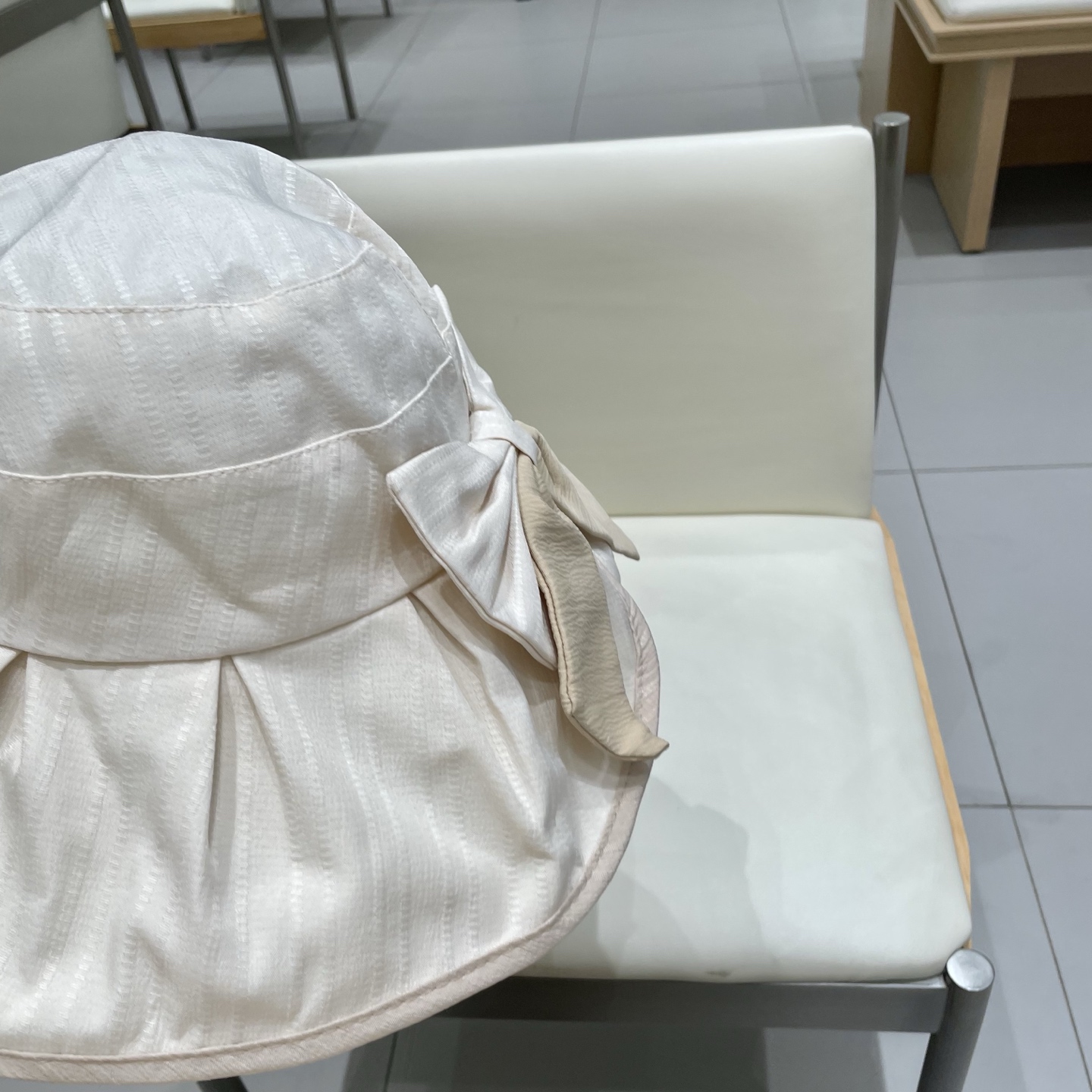 Chanel香奈儿遮阳帽女春夏新款大蝴蝶结旅游度假帽子优雅可折叠遮脸防晒渔夫帽