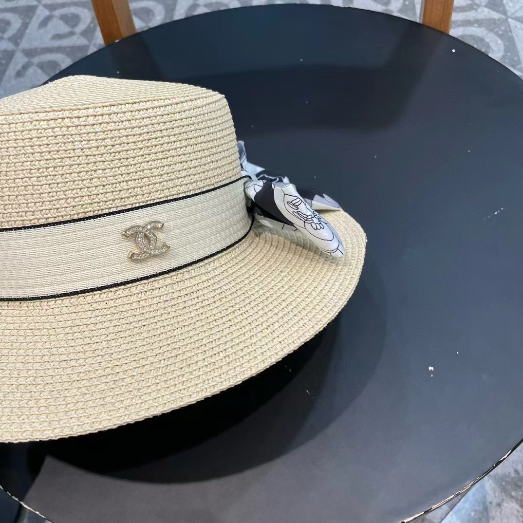   Chanel香奈儿草帽，遮阳沙滩帽，搭配香奈儿飘带，高级定制，头围57cm 四个色