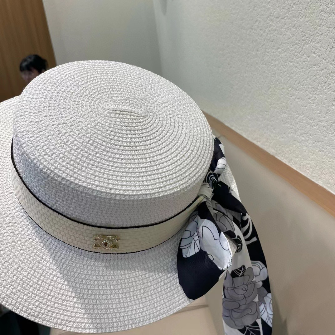   Chanel香奈儿草帽，遮阳沙滩帽，搭配香奈儿飘带，高级定制，头围57cm 四个色
