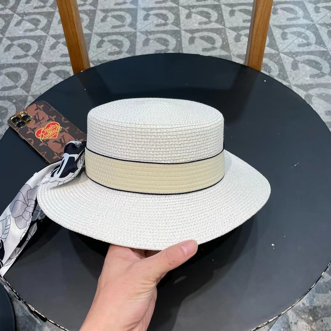   Chanel香奈儿草帽，遮阳沙滩帽，搭配香奈儿飘带，高级定制，头围57cm 四个色