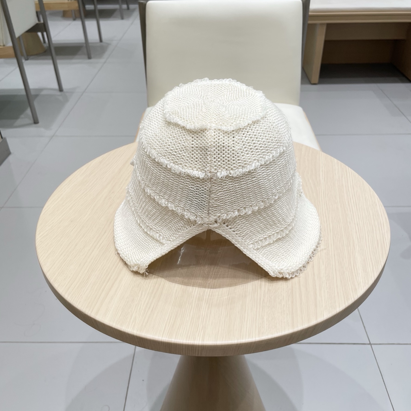  Prada普拉达2025新款高级感黑色系针织渔夫帽女盆帽休闲百搭显脸小遮阳防晒帽