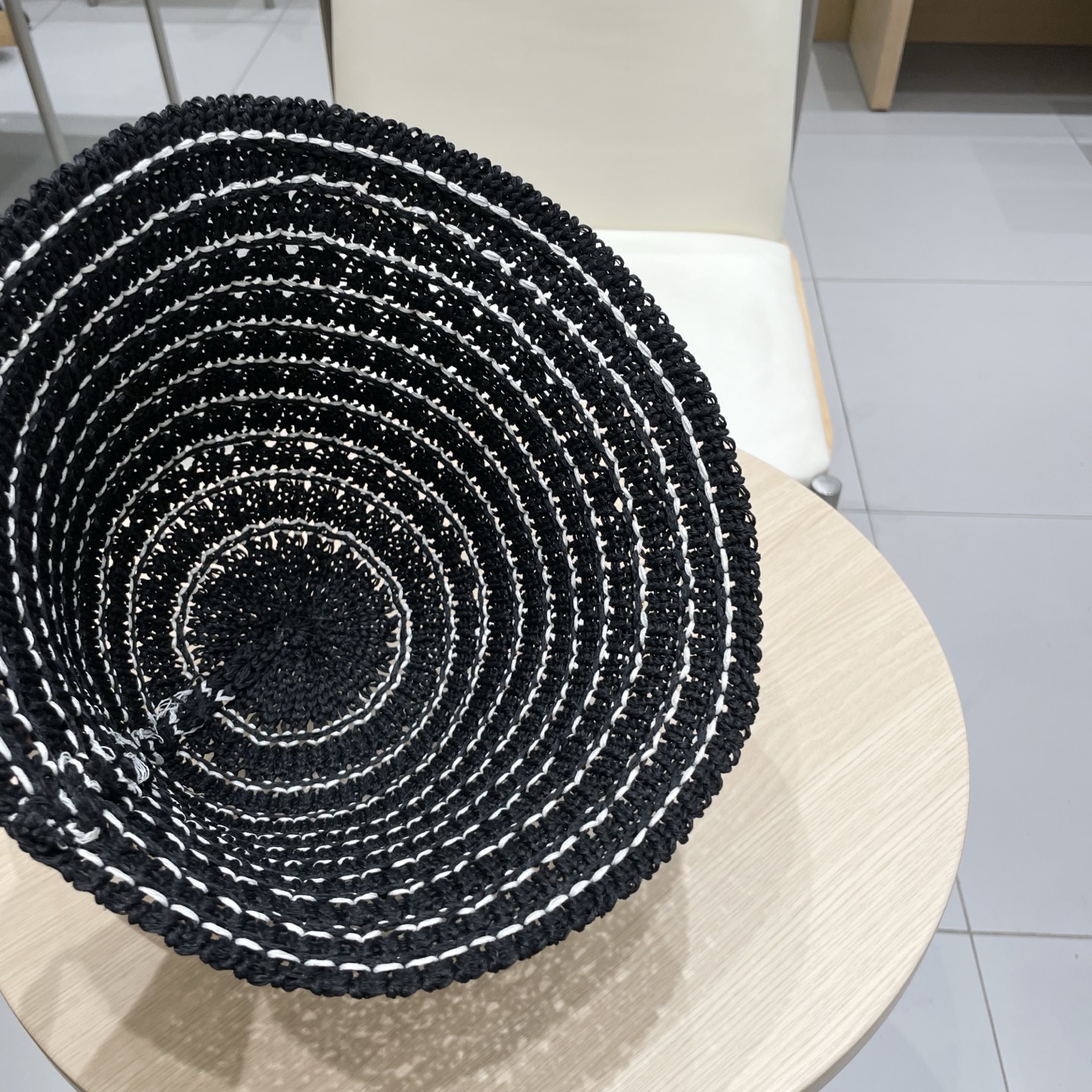 普拉达Prada针织镂空渔夫帽女夏2025 新款透气防晒遮阳帽水桶盆帽太阳帽子