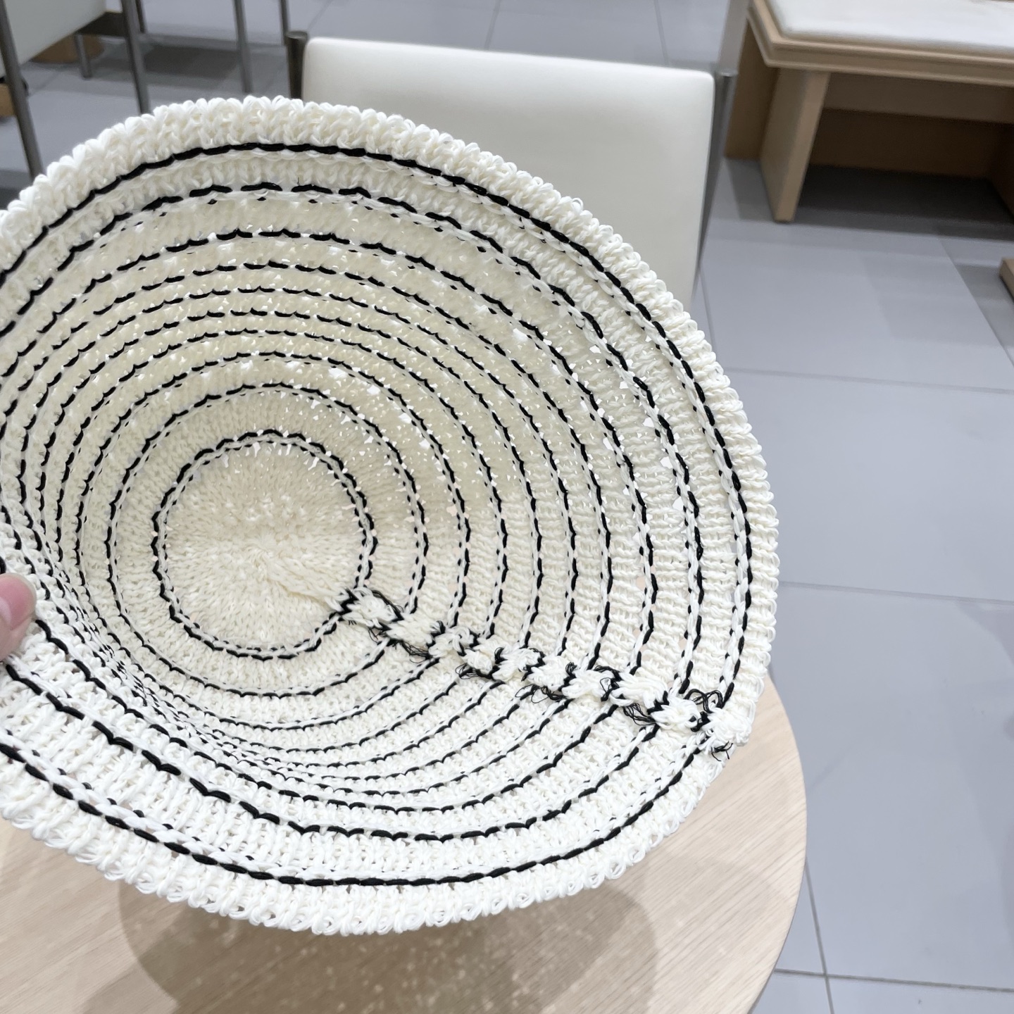 普拉达Prada针织镂空渔夫帽女夏2025 新款透气防晒遮阳帽水桶盆帽太阳帽子