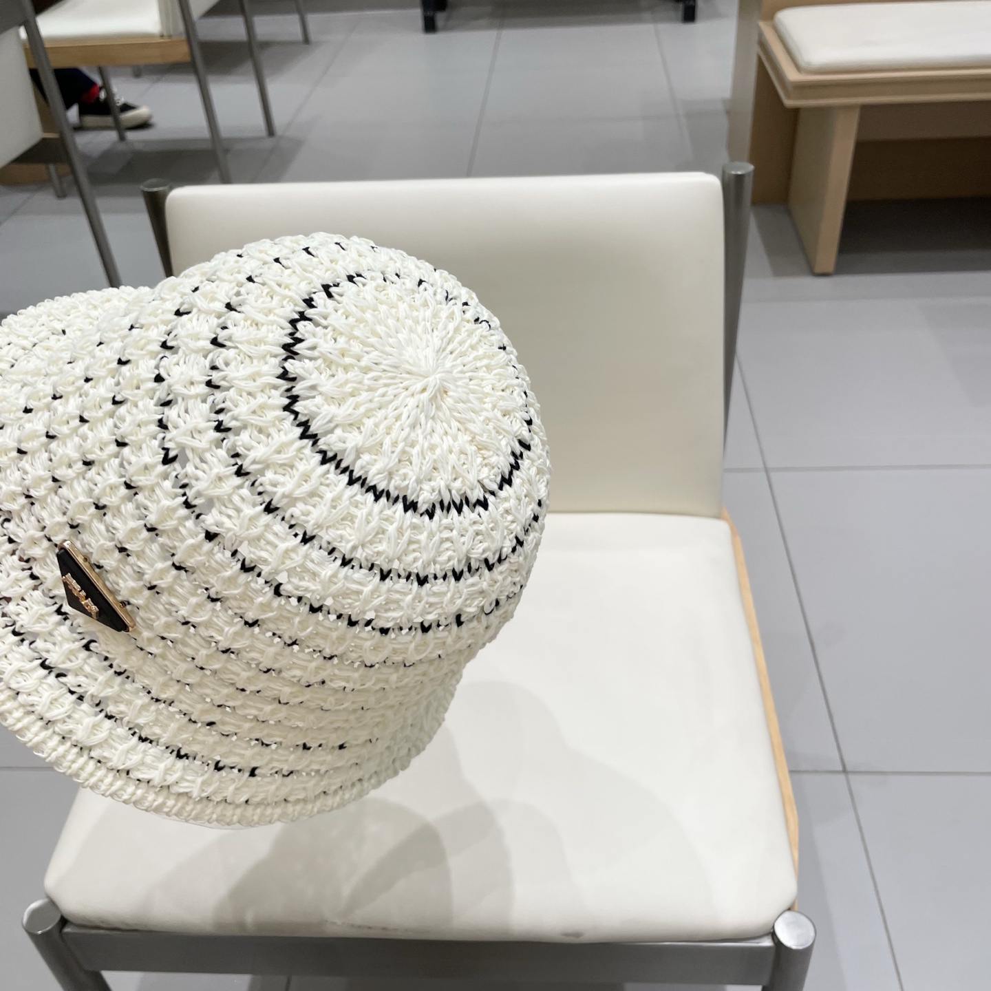 普拉达Prada针织镂空渔夫帽女夏2025 新款透气防晒遮阳帽水桶盆帽太阳帽子