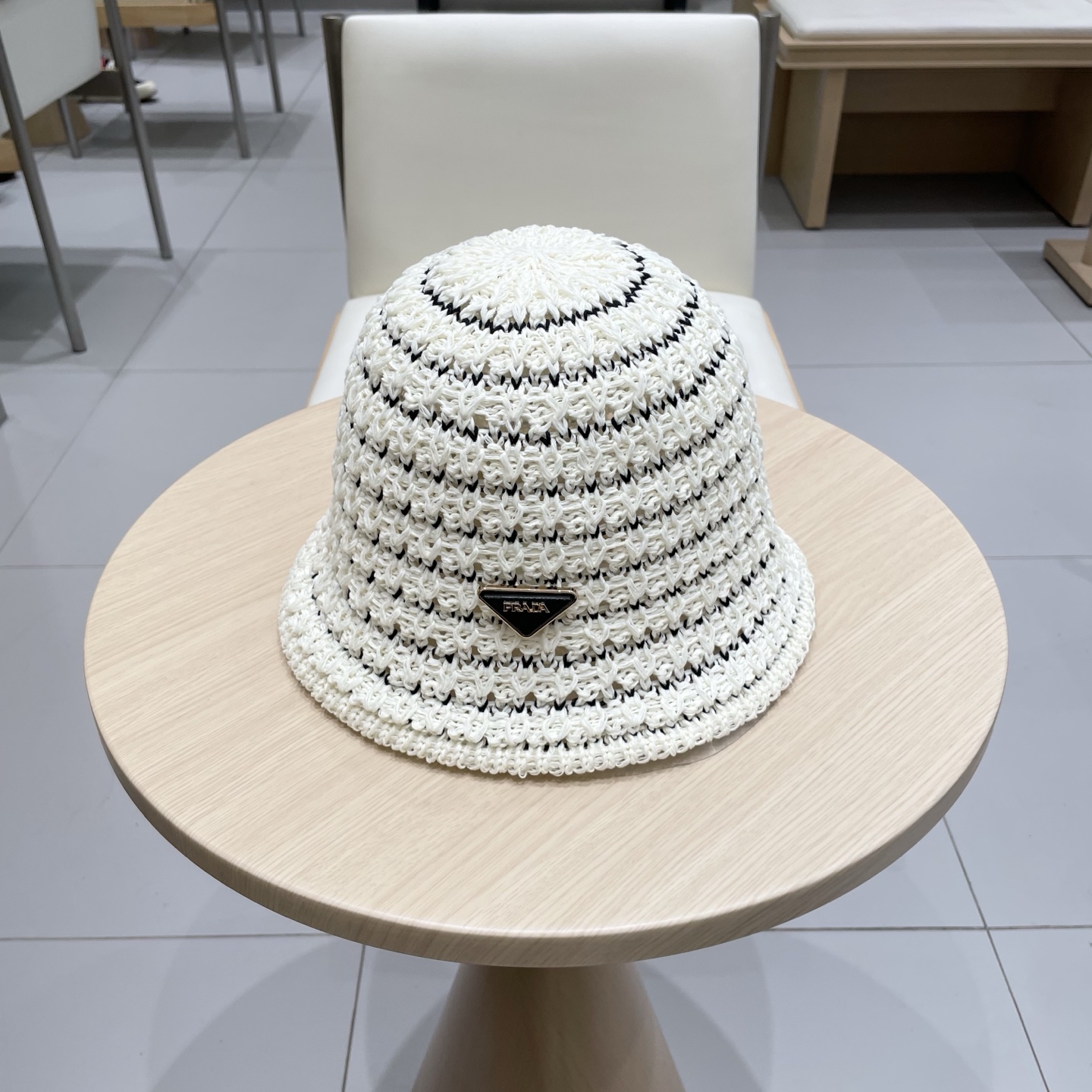 普拉达Prada针织镂空渔夫帽女夏2025 新款透气防晒遮阳帽水桶盆帽太阳帽子