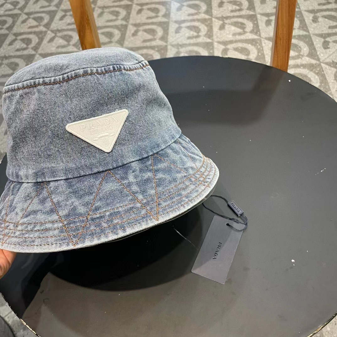 【PRADA普拉达】新款牛仔做旧款渔夫帽，男女款又好搭配，出街单品