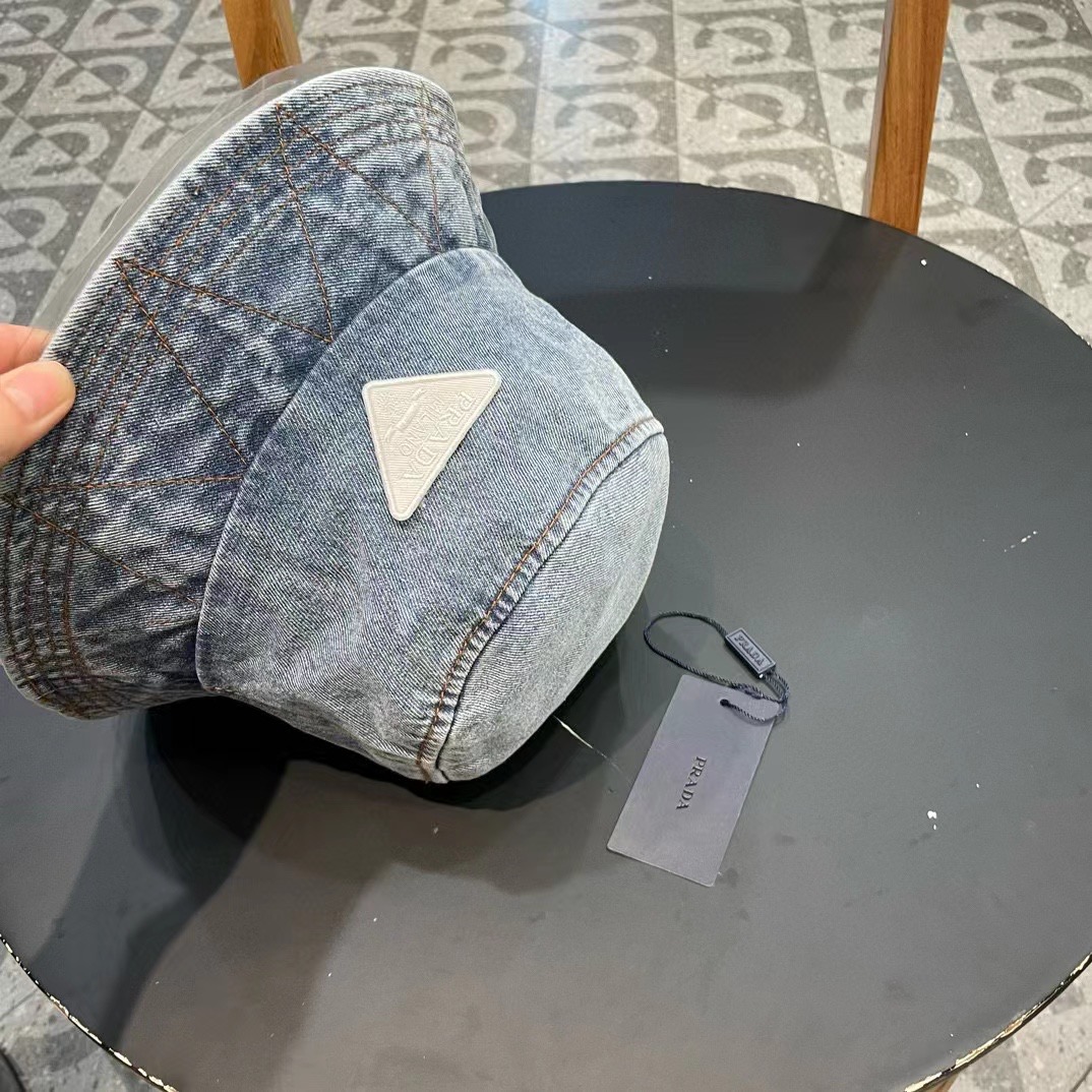 【PRADA普拉达】新款牛仔做旧款渔夫帽，男女款又好搭配，出街单品