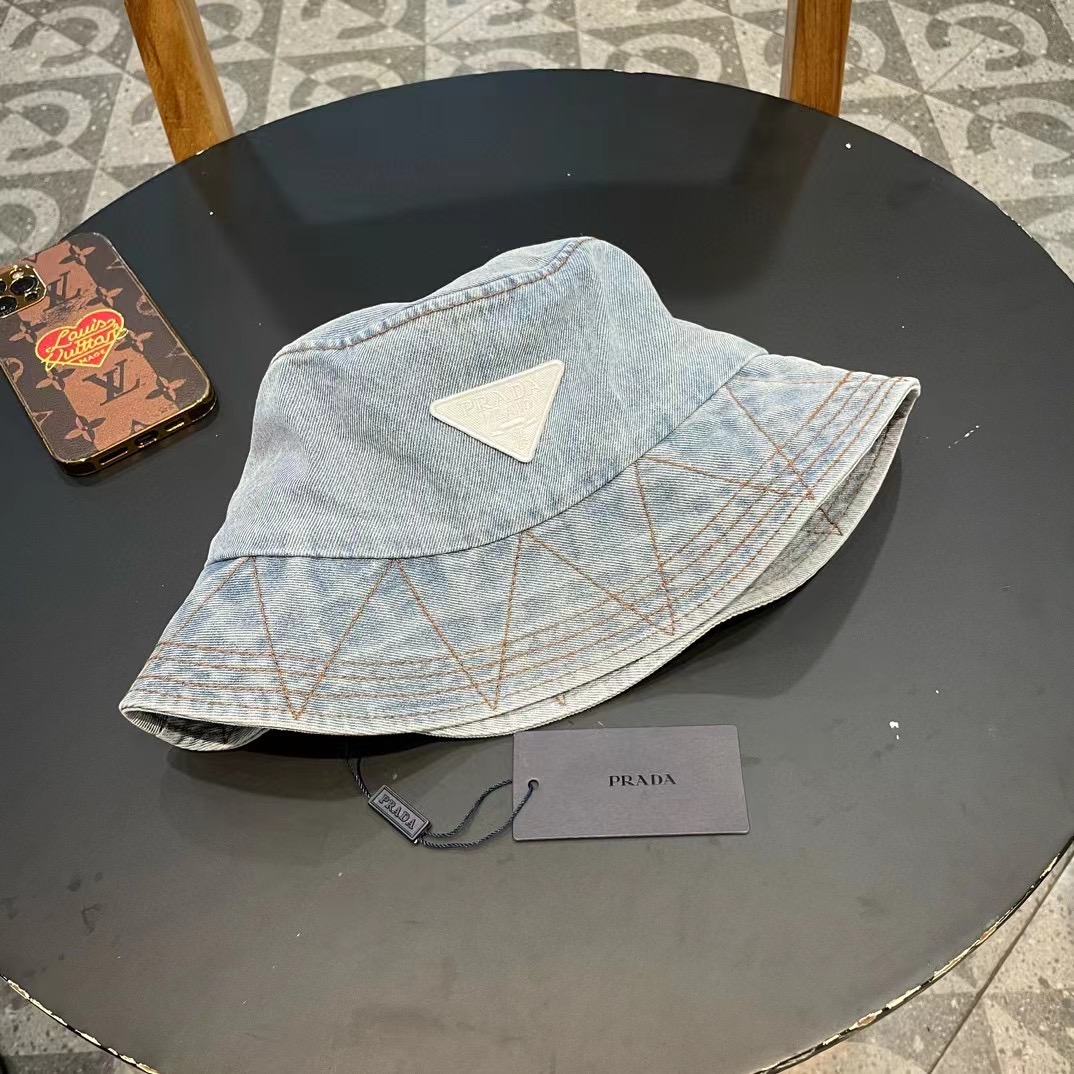 【PRADA普拉达】新款牛仔做旧款渔夫帽，男女款又好搭配，出街单品