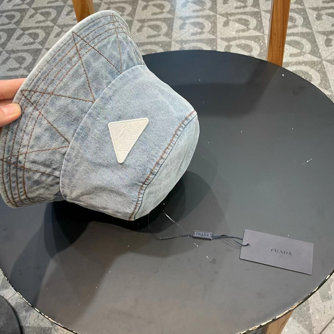 【PRADA普拉达】新款牛仔做旧款渔夫帽，男女款又好搭配，出街单品