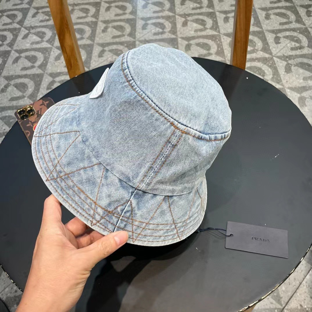 【PRADA普拉达】新款牛仔做旧款渔夫帽，男女款又好搭配，出街单品