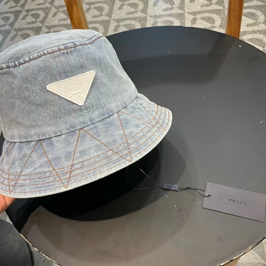 【PRADA普拉达】新款牛仔做旧款渔夫帽，男女款又好搭配，出街单品