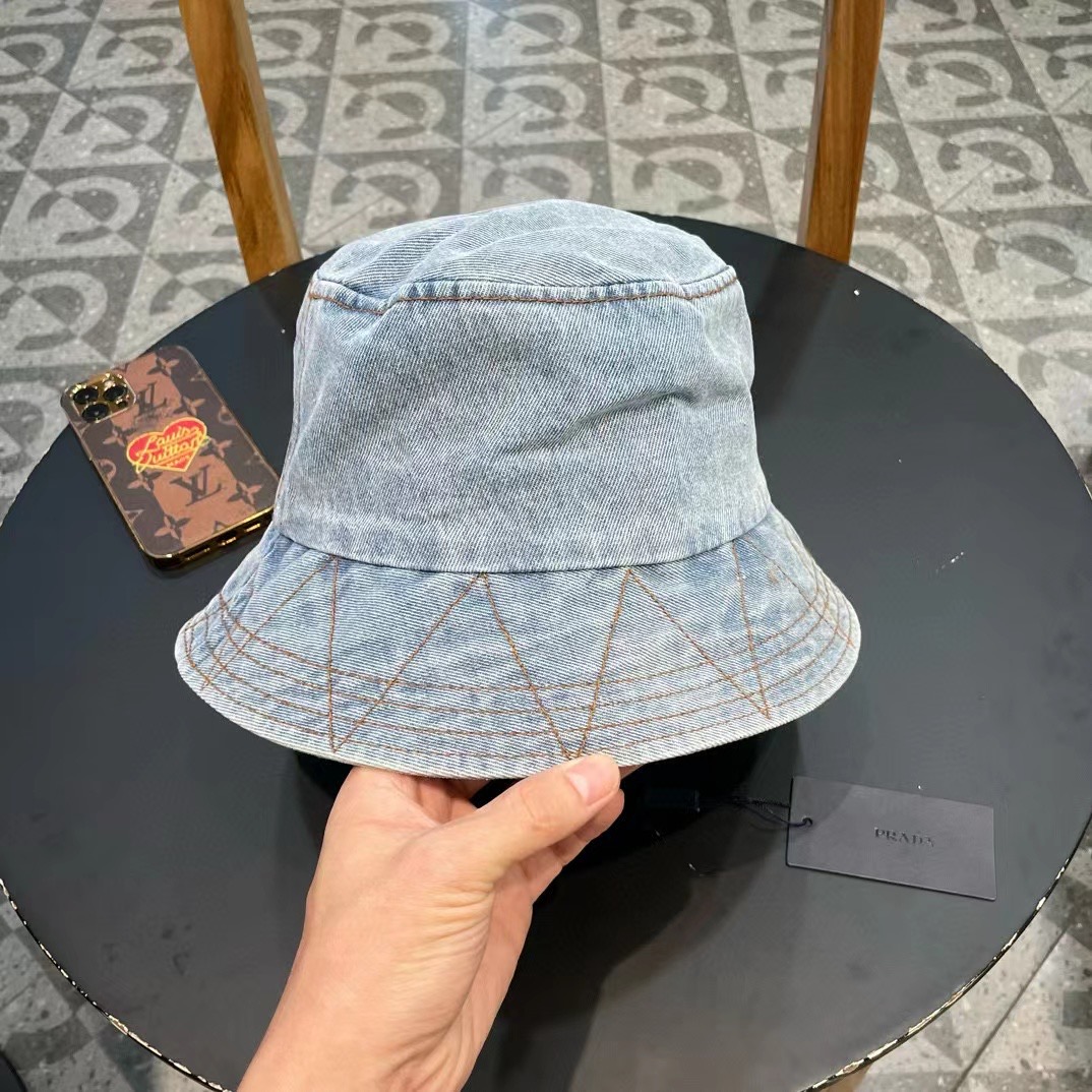 【PRADA普拉达】新款牛仔做旧款渔夫帽，男女款又好搭配，出街单品