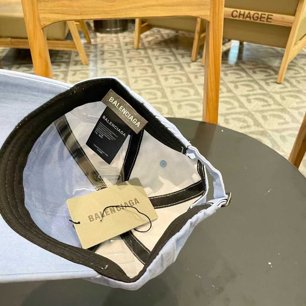  【巴黎世家】2025新款百搭棒球帽，新款出货，大牌出街，搭配衣服超绝！人手必入！