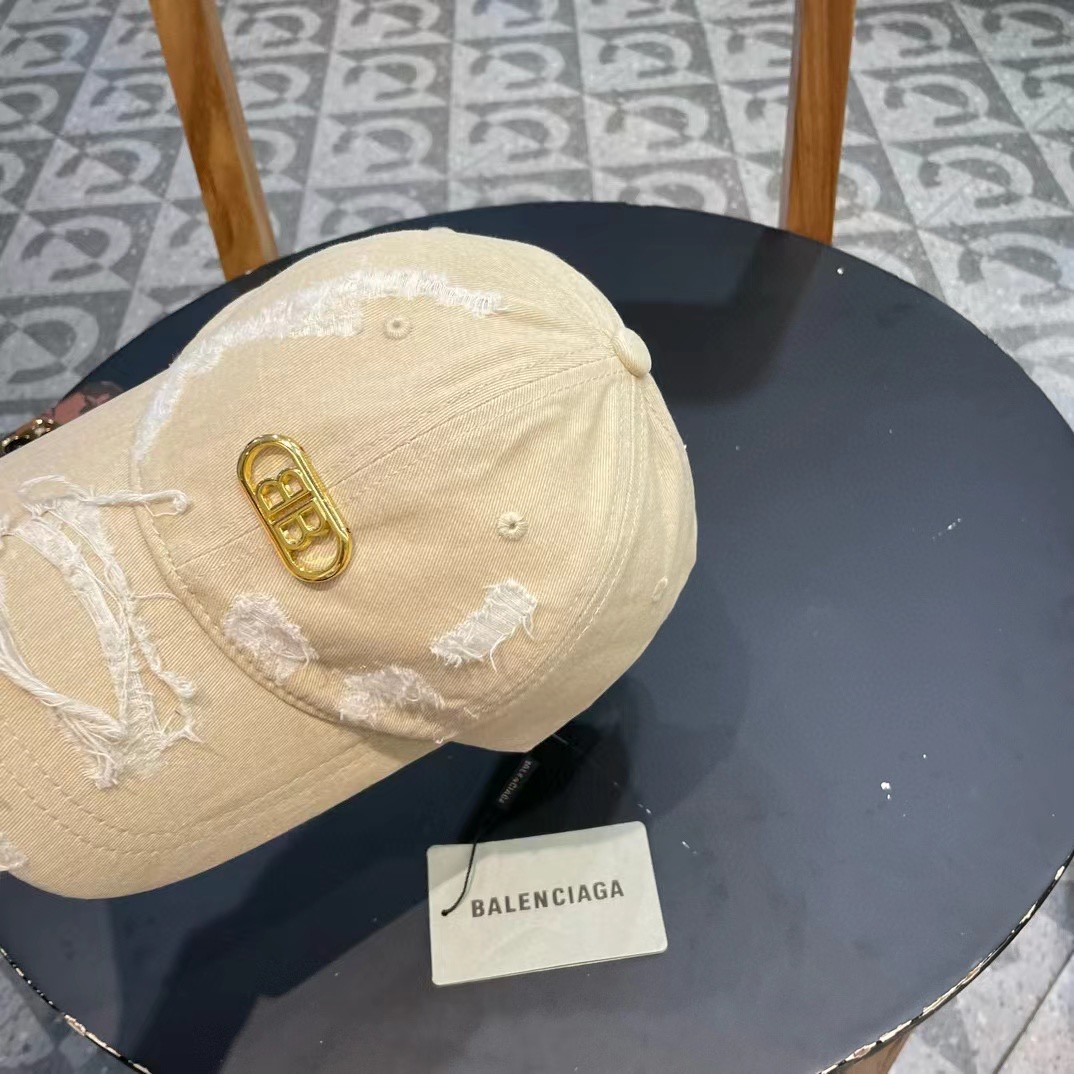  【巴黎世家】2025新款百搭棒球帽，新款出货，大牌出街，搭配衣服超绝！人手必入！