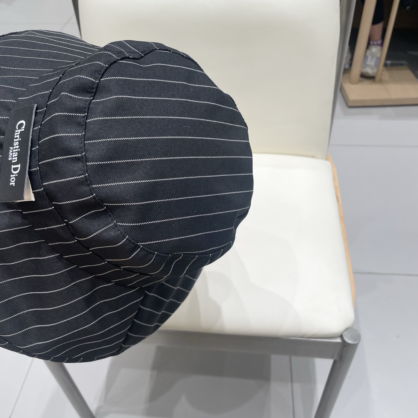  Dior迪奥帽子女2025新款春季小清新条纹渔夫帽出游遮阳防晒圆顶盆帽显脸小