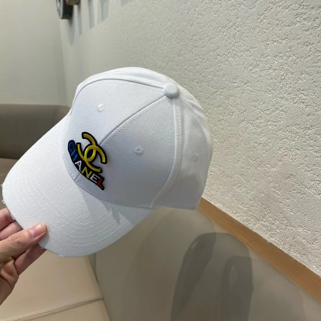  【CHANEL香奈儿】早春新款简约棒球帽，男女通用