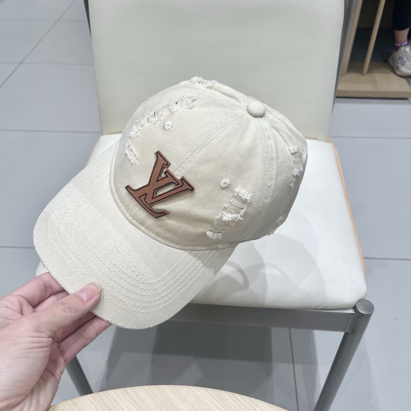  LV路易威登原单刺绣棒球帽  轻盈透气。完美版型，独家实物拍摄，男女适用