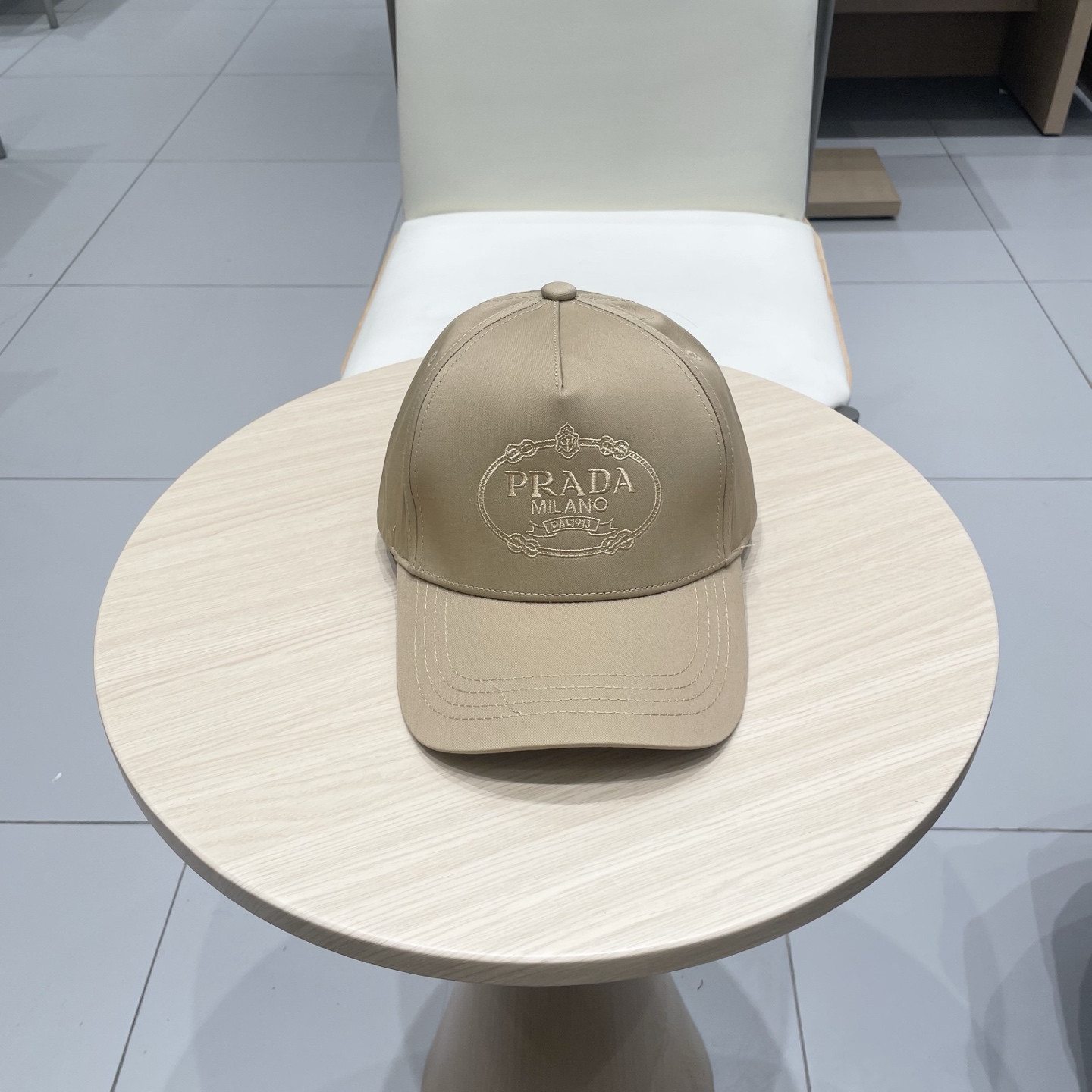 NO:348111,PRADA new baseball cap, men and women baseball cap hat, straw hat fisherman hat baseball cap, hat, prada, prada, espadrilles, hatsPRADA普拉达新款棒球帽,男女款鸭舌帽帽子草帽渔夫帽棒球帽,帽子,prada,prada,espadrilles,hats,hat