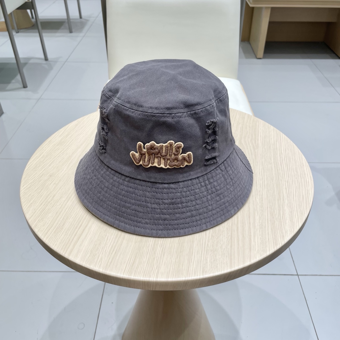 NO:670792,LV bucket hat, new Louis Vuitton bow bucket bucket hat, hot shipments, versatile items that look great with any combination, great quality, fashionable and versatile hats, bucket hats, baseball caps, knitted hats, hats, louis vuitton, louis vuitton, espadrilles, hats19860909LV渔夫帽新款路易威登蝴蝶结渔夫帽 火爆出货,百搭单品随便搭配都很好看 质量超赞 时尚百搭帽子渔夫帽棒球帽针织帽,帽子,louis vuitton,louis vuitton,espadrilles,hats,hat