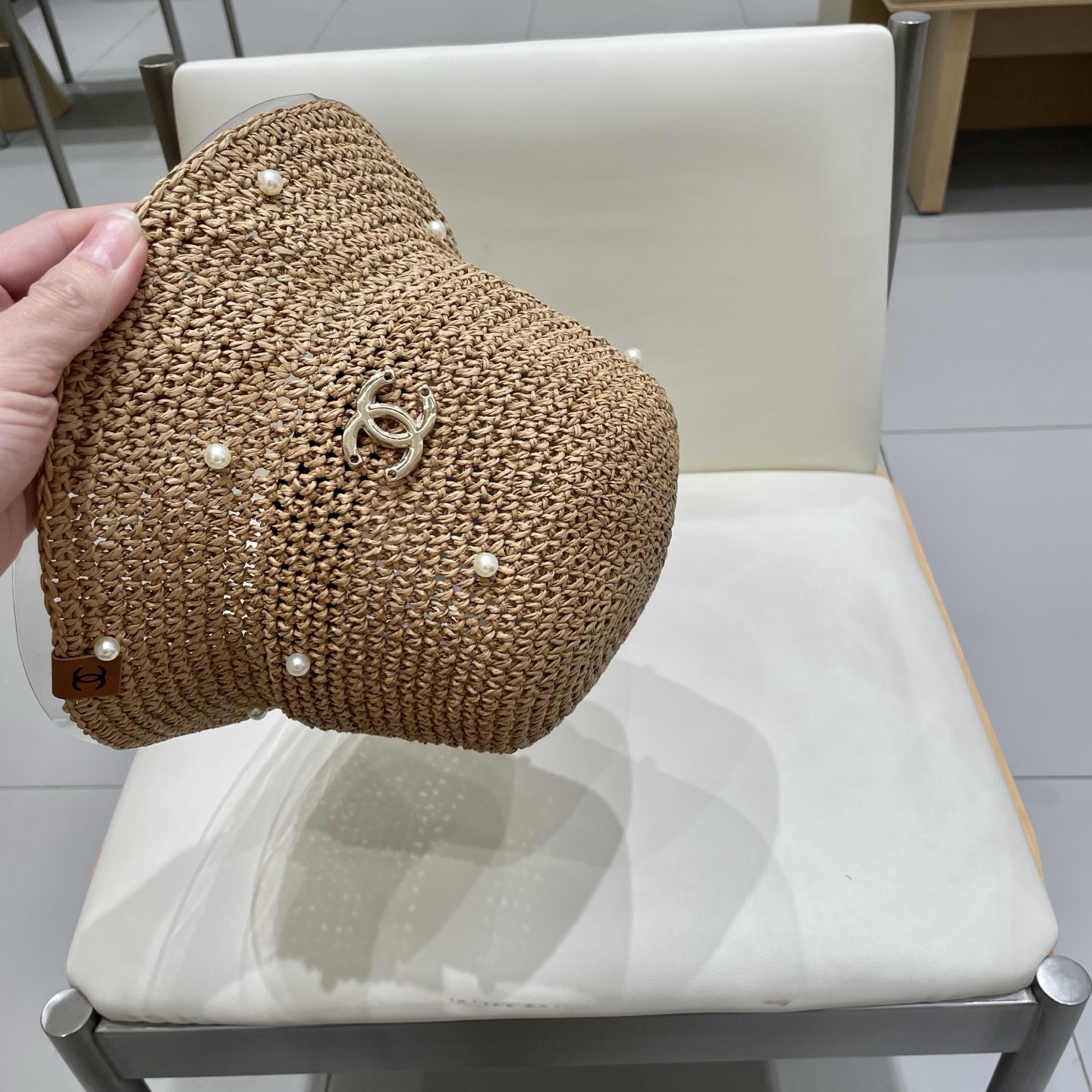 chane香奈儿l2025洋气百搭珍珠手工草帽遮脸防晒渔夫帽出游逛街防紫外线盆帽