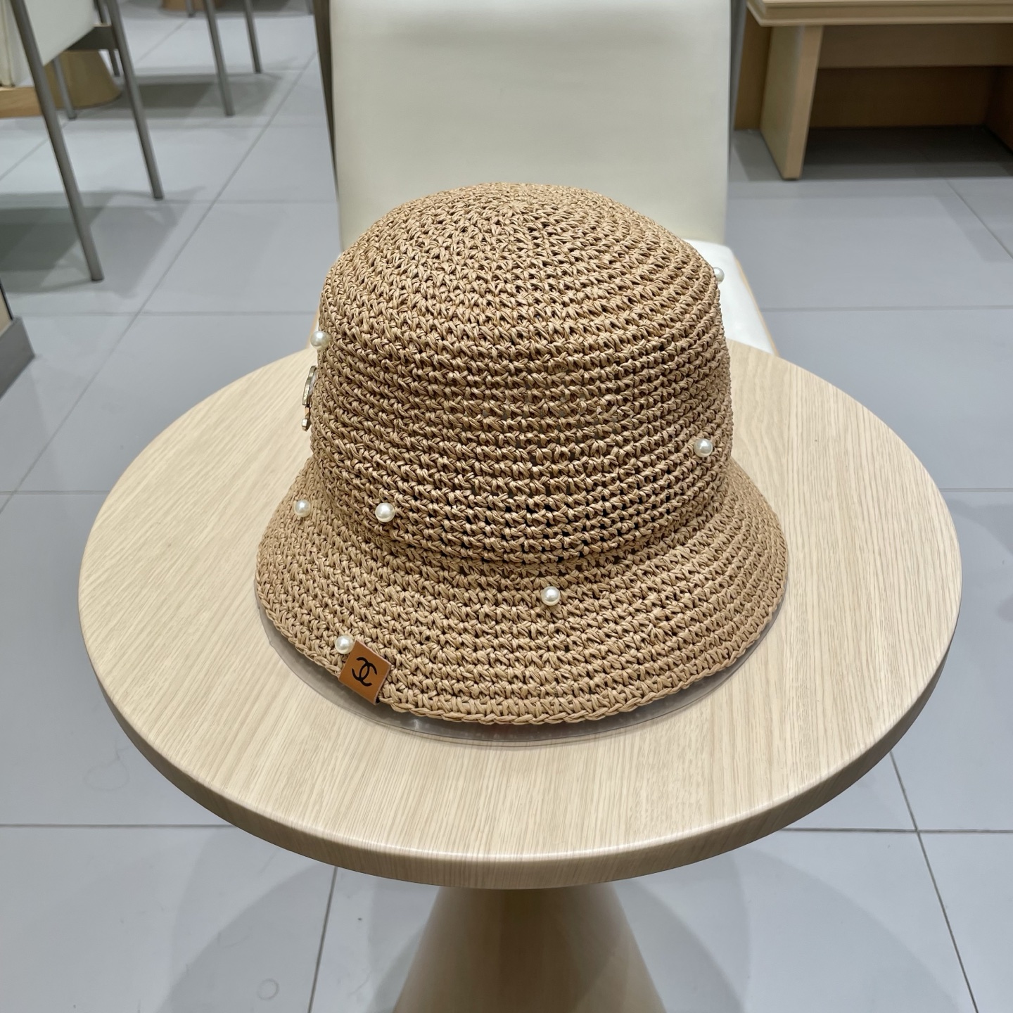 chane香奈儿l2025洋气百搭珍珠手工草帽遮脸防晒渔夫帽出游逛街防紫外线盆帽