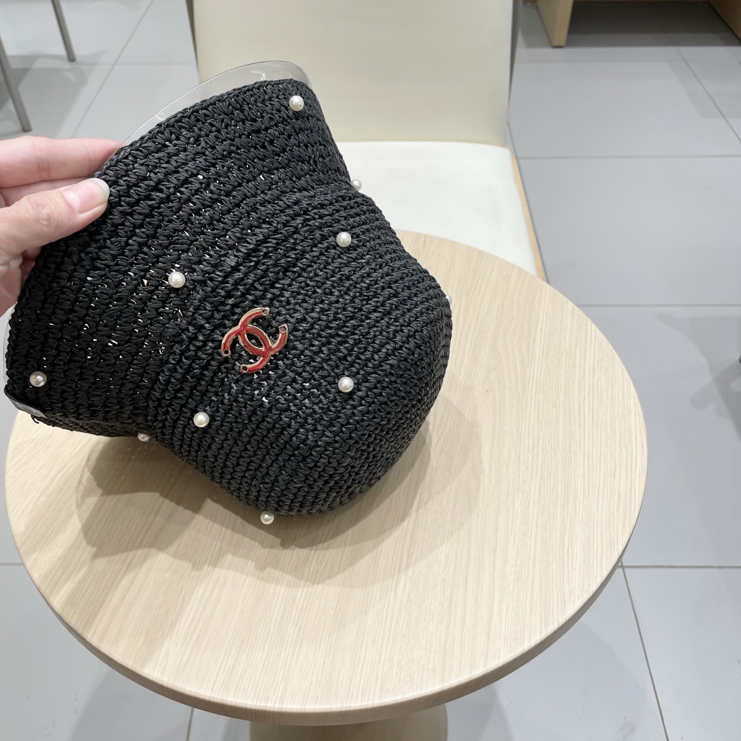 chane香奈儿l2025洋气百搭珍珠手工草帽遮脸防晒渔夫帽出游逛街防紫外线盆帽