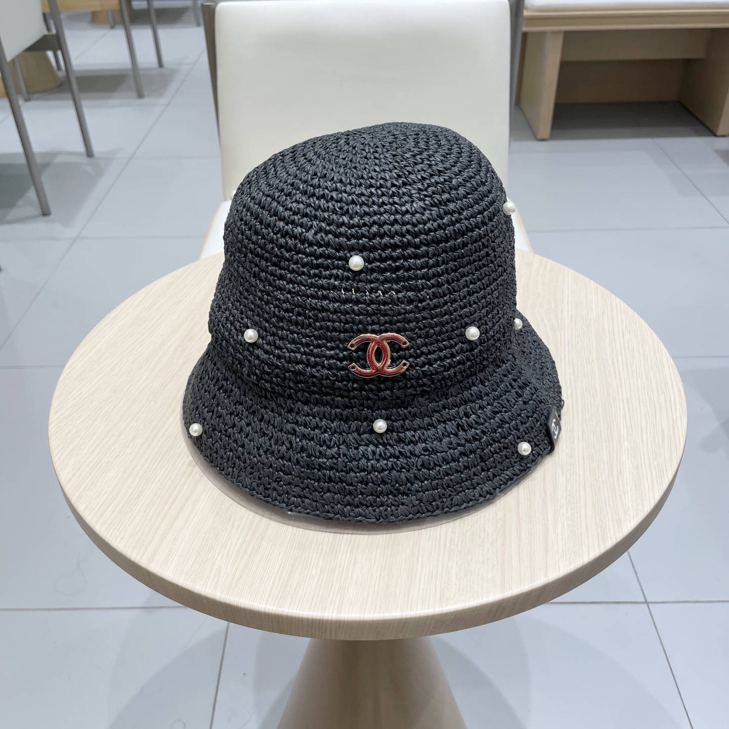 chane香奈儿l2025洋气百搭珍珠手工草帽遮脸防晒渔夫帽出游逛街防紫外线盆帽