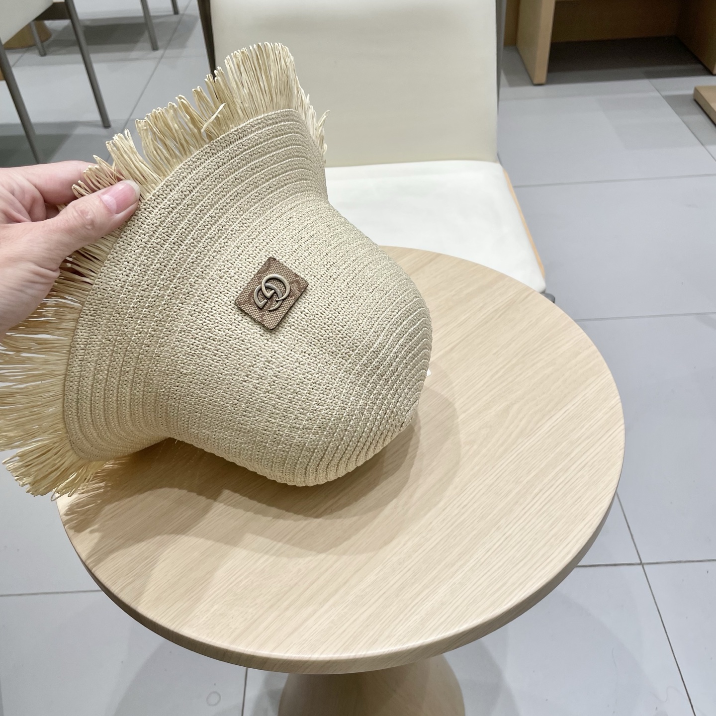  Gucci古奇女士帽子大檐韩版毛边透气草帽夏季遮阳防晒沙滩帽渔夫帽