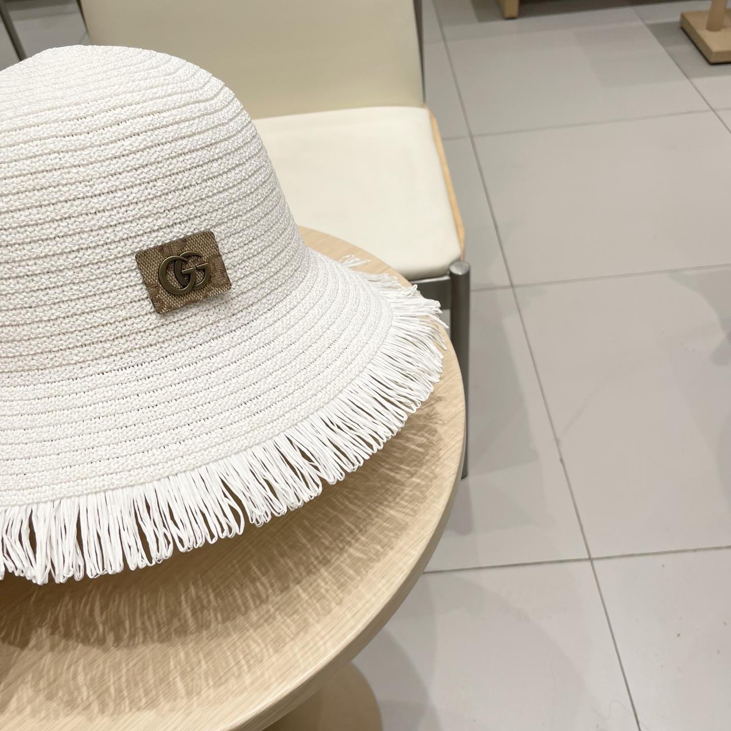  Gucci古奇女士帽子大檐韩版毛边透气草帽夏季遮阳防晒沙滩帽渔夫帽