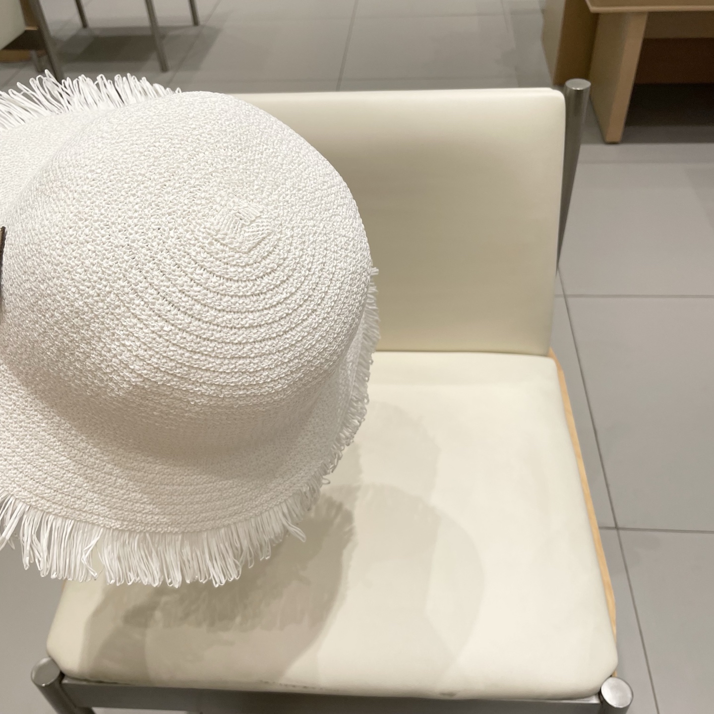  Gucci古奇女士帽子大檐韩版毛边透气草帽夏季遮阳防晒沙滩帽渔夫帽