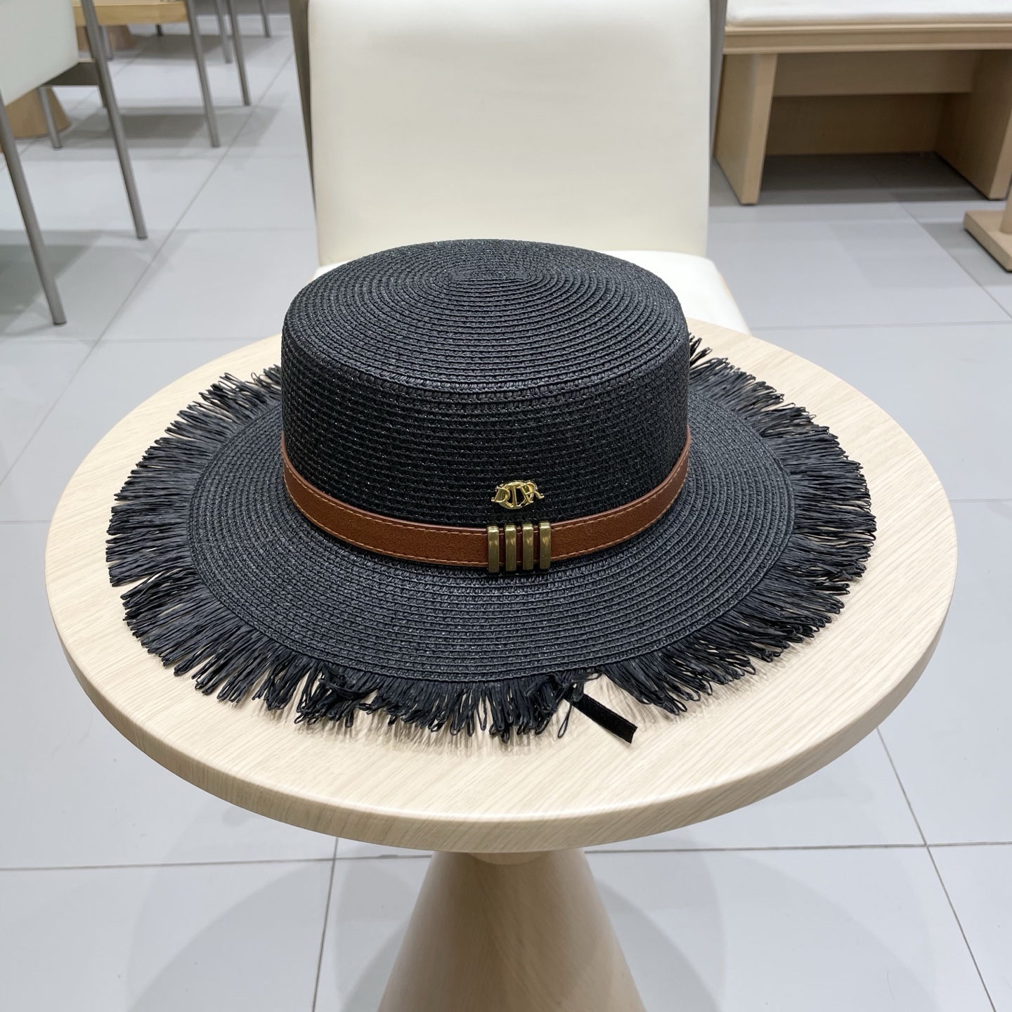 NO:357756,[DIOR] 2025 new bow flat top hat straw hat, a must-have match when going out, so buy it now!  Hat straw hat fisherman hat baseball hat, hat, dior, dior, espadrilles, hats【DIOR迪奥】2025新款蝴蝶结平顶礼帽草帽,出街必备超好搭配,赶紧入手！帽子草帽渔夫帽棒球帽,帽子,dior,dior,espadrilles,hats,hat