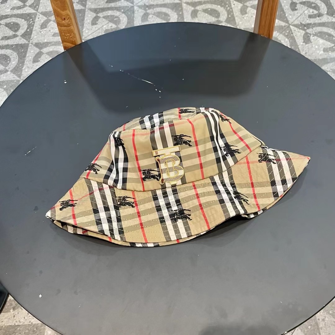 NO:221995,Burberry Burberry sun hat women's empty top big hat brim UV protection new summer outdoor sun hat hat fisherman hat baseball hat knit hat, hat, burberry, burberry, espadrilles, hats19860909.巴宝莉Burberry防晒太阳帽女空顶大帽檐防紫外线新款夏季户外遮阳帽帽子渔夫帽棒球帽针织帽,帽子,burberry,burberry,espadrilles,hats,hat