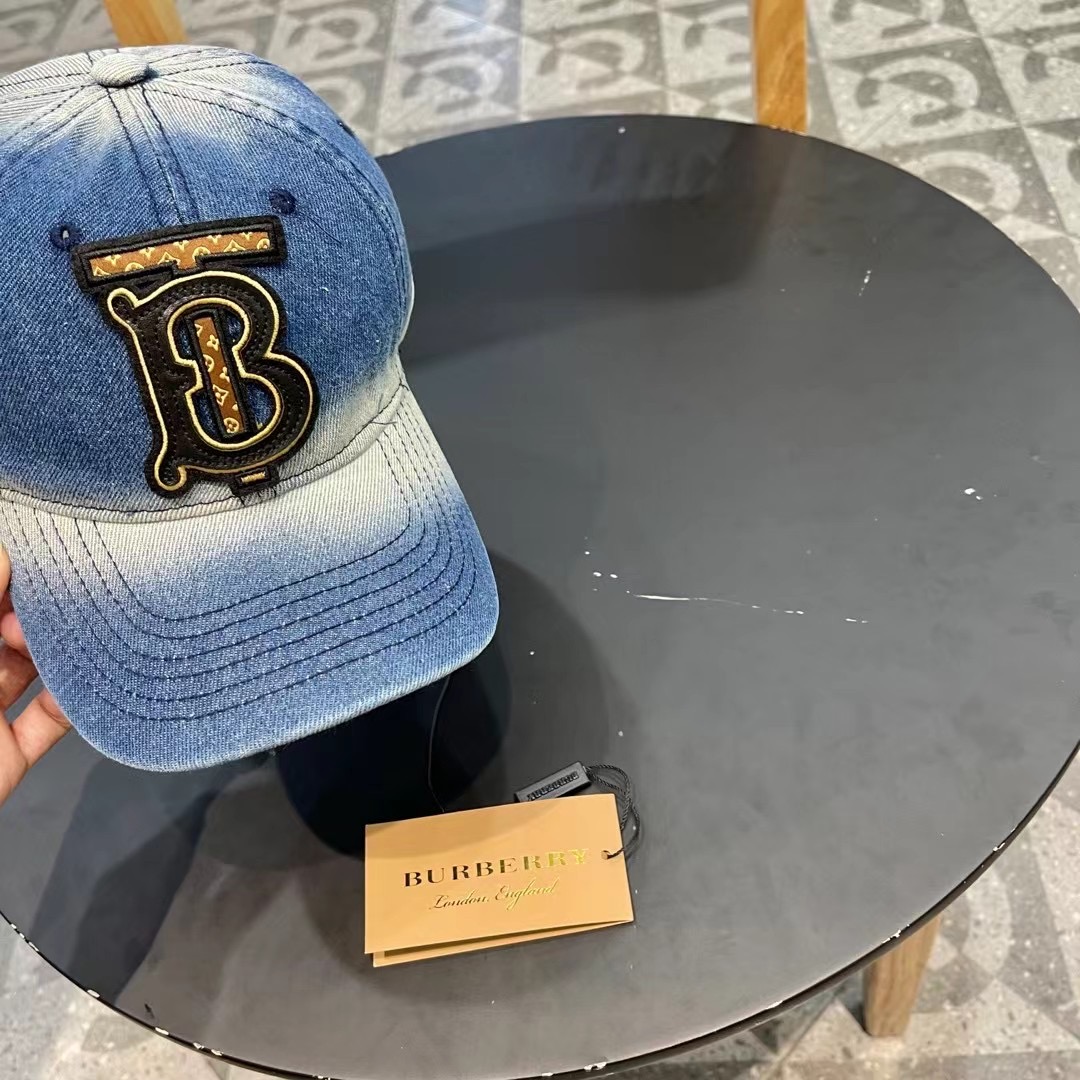 P116, PABLO, 2025 IS TURNING INTO A COWBOY BASEBALL CAP, BIG SYNCHRONOUS, PERFECT MATCH - 图片 4