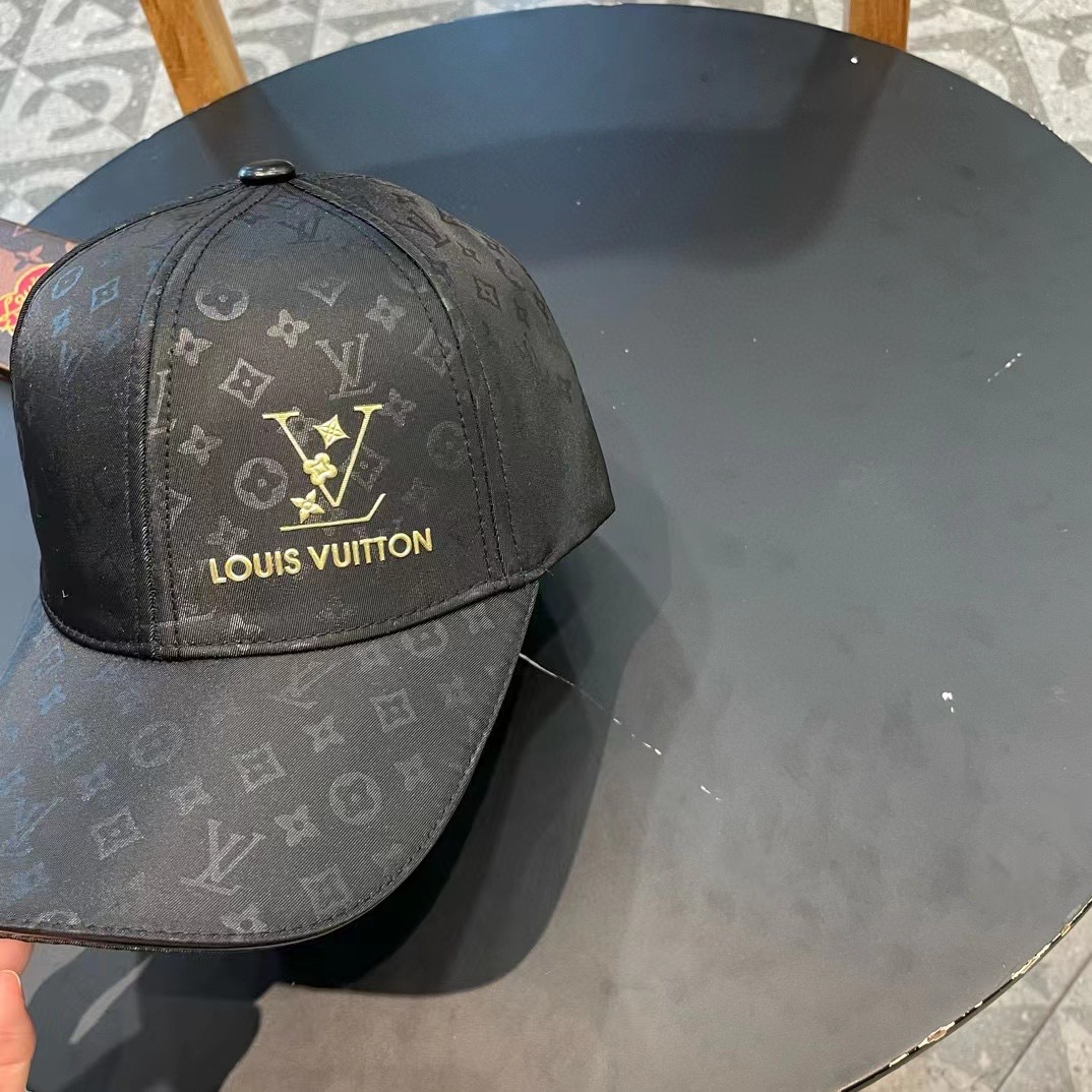   LouiVuittonLV👒专柜新款路易威登家刺绣棒球帽，简单大方 男女通用遮阳帽，