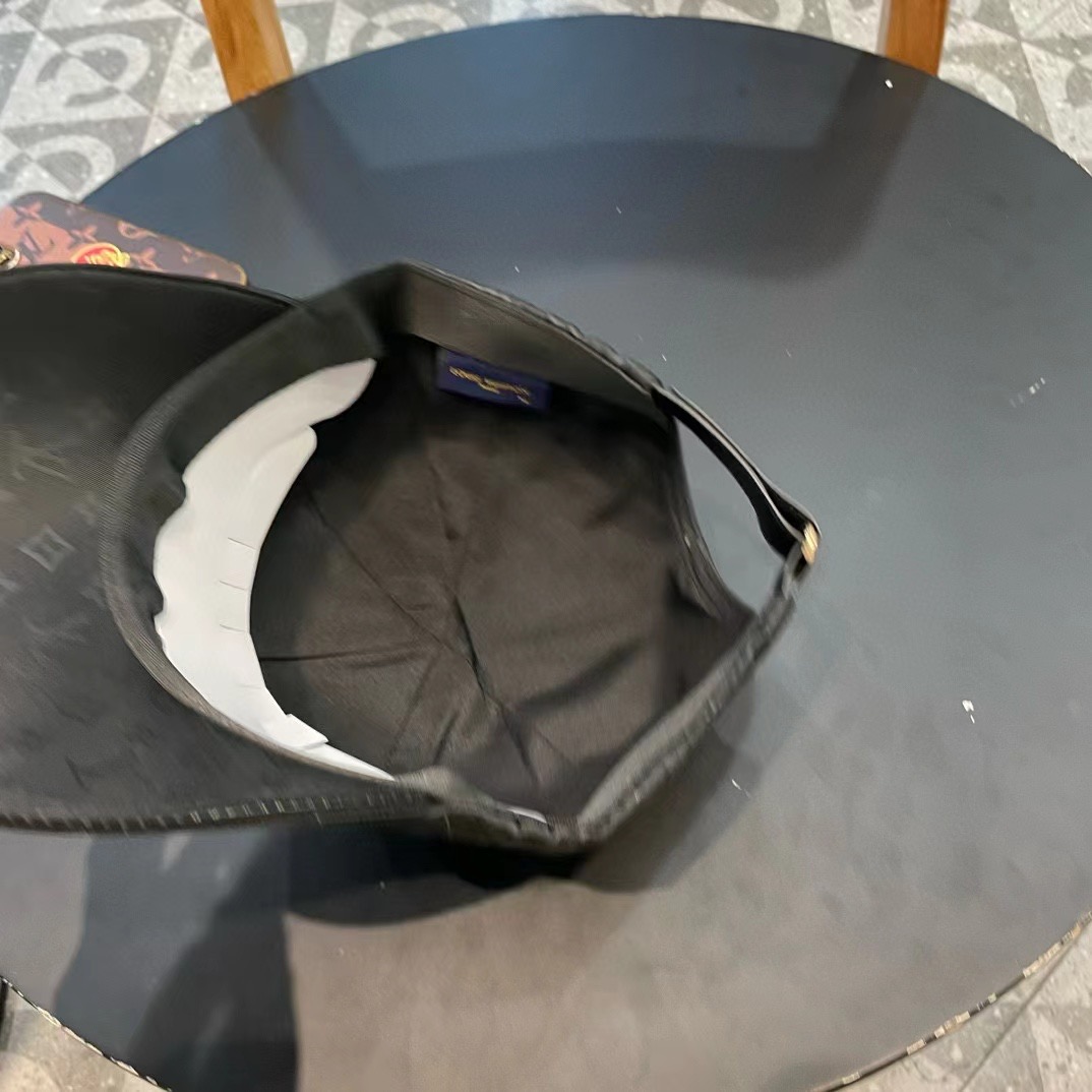   LouiVuittonLV👒专柜新款路易威登家刺绣棒球帽，简单大方 男女通用遮阳帽，