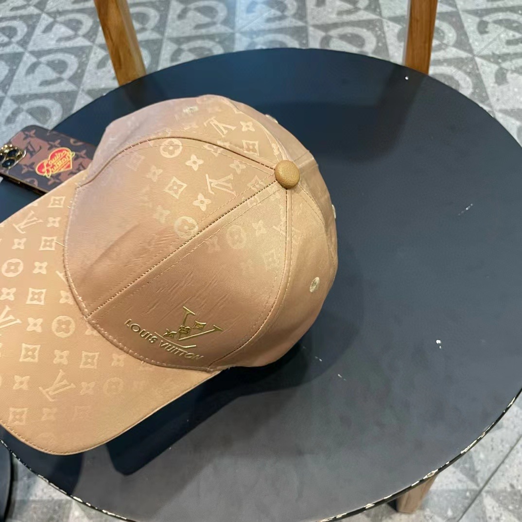   LouiVuittonLV👒专柜新款路易威登家刺绣棒球帽，简单大方 男女通用遮阳帽，