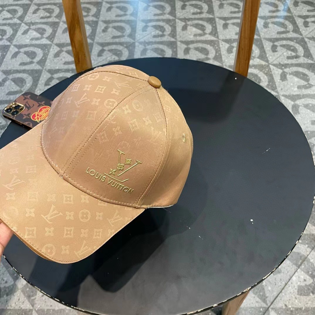   LouiVuittonLV👒专柜新款路易威登家刺绣棒球帽，简单大方 男女通用遮阳帽，