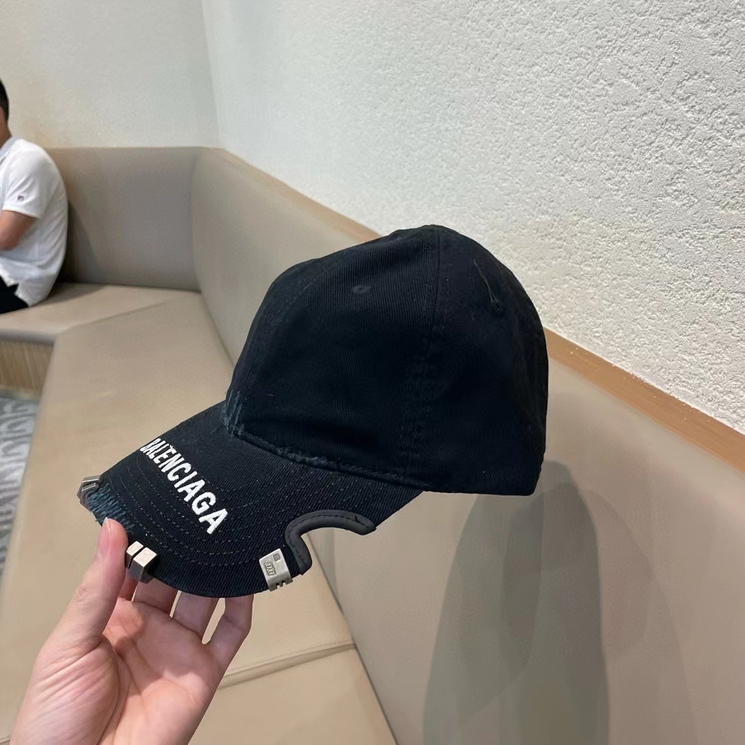  新品Balenciaga巴黎世家新款棒球帽
现货秒发🧢简约时尚超级无敌好看的帽子！情侣款！原单货比起其