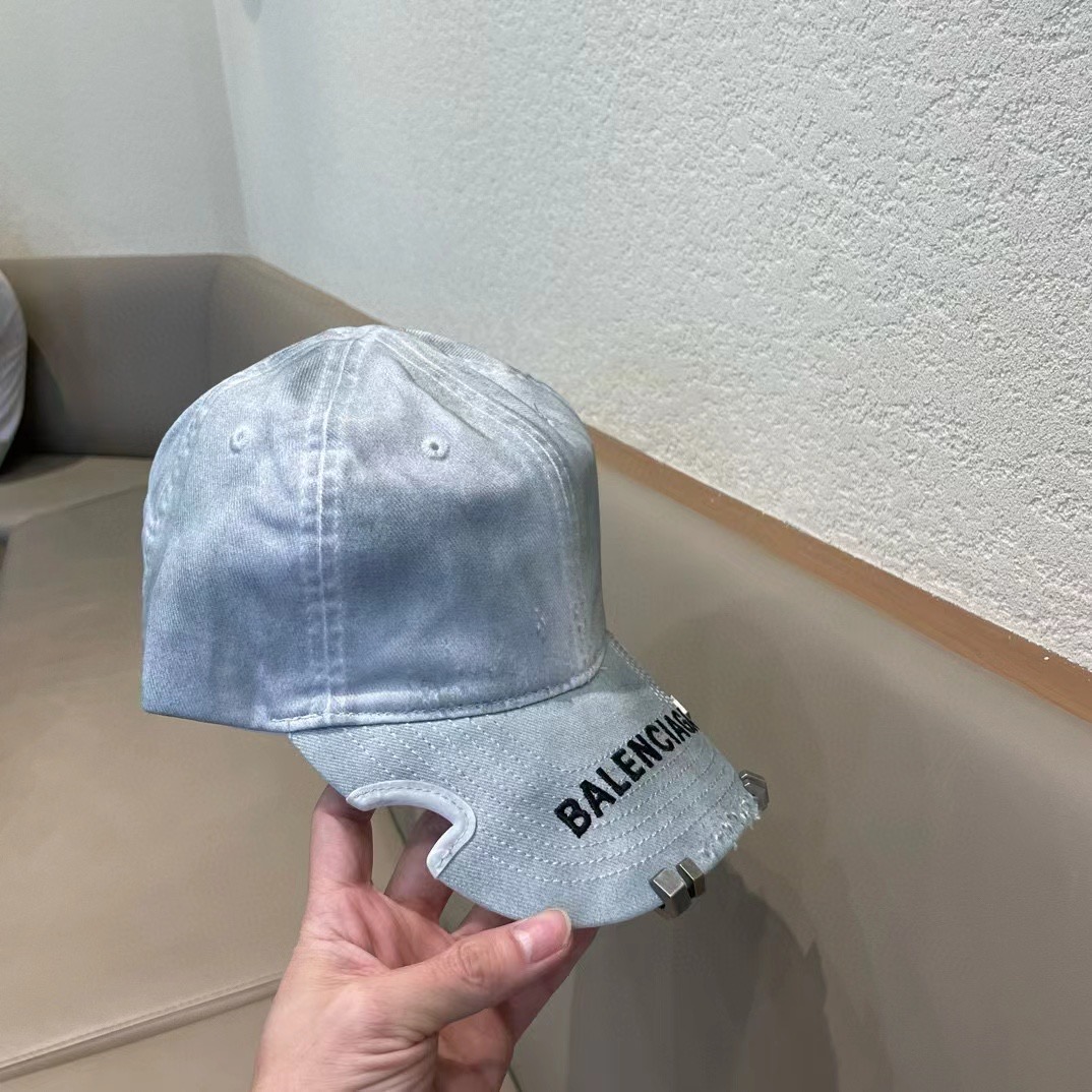  新品Balenciaga巴黎世家新款棒球帽
现货秒发🧢简约时尚超级无敌好看的帽子！情侣款！原单货比起其